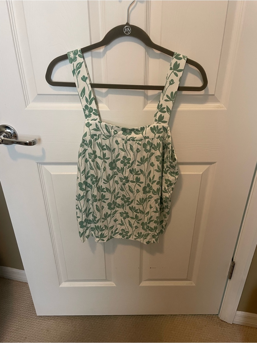 Square-Neck Floral Crop Top in Green and White